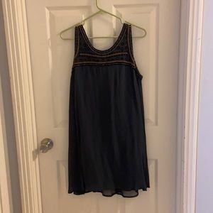Sleeveless dress